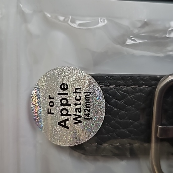 NWOT set of 3 Apple watch bands - Picture 3 of 6